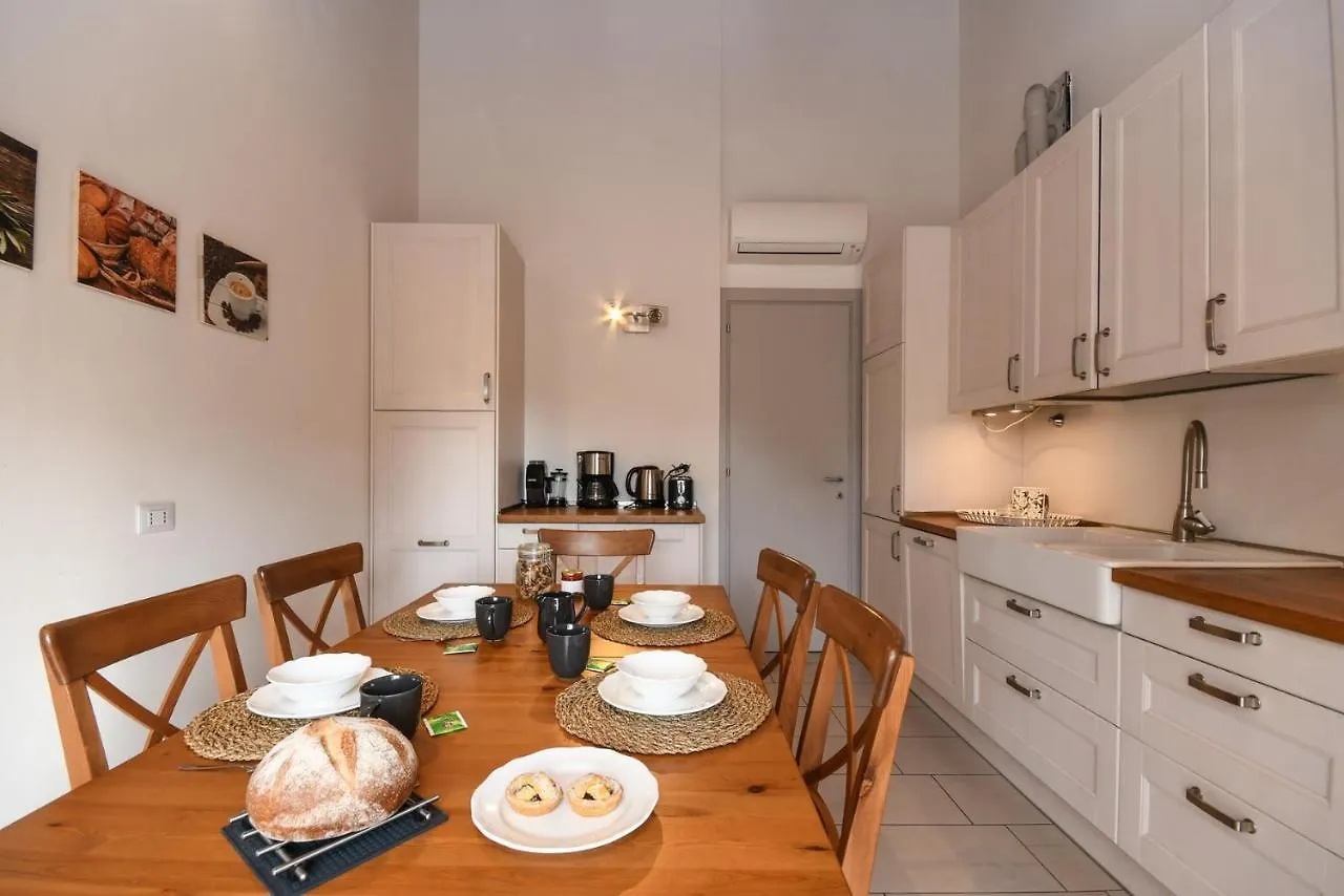 Apartamento Al Ponte Saló 0*,  Italia