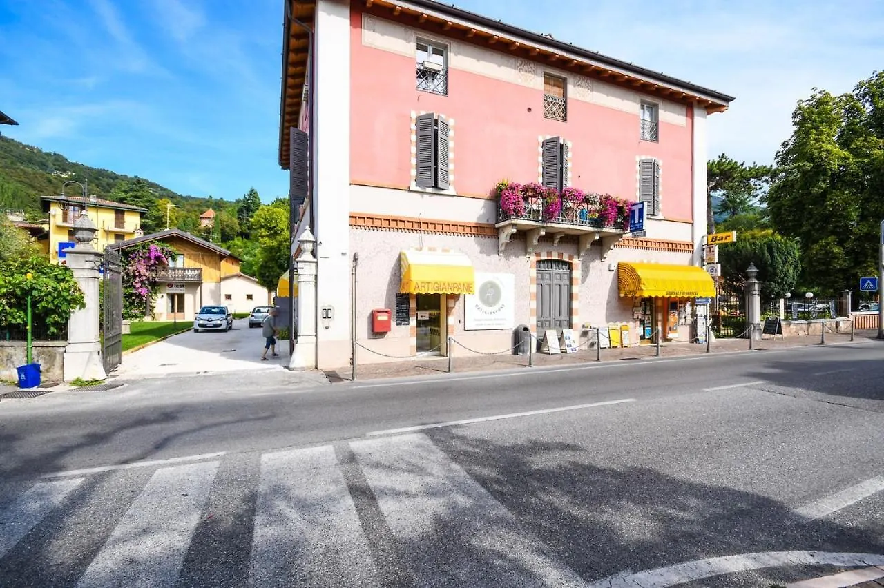 Al Ponte Apartment Salo 0*,